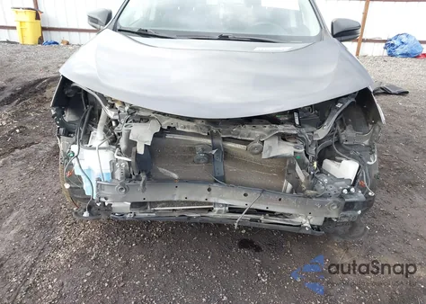 2017 Toyota Rav4 Le z USA, uszkodzony, nr VIN JTMBFREV5HJ712431